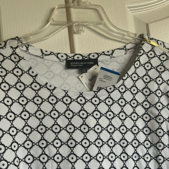 Jones New York Signature graphic  cotton knit zipper shoulder top size XL - Picture 9 of 9